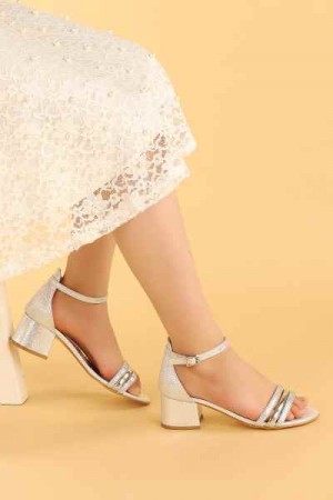 KİKO KİDS HELENA ÇATLAK GÜNLÜK KIZ ÇOCUK 3 CM TOPUKLU SANDALET ABİYE AYAKKABI